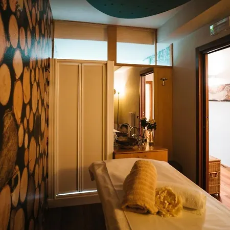 Hotell Paradise & Wellness