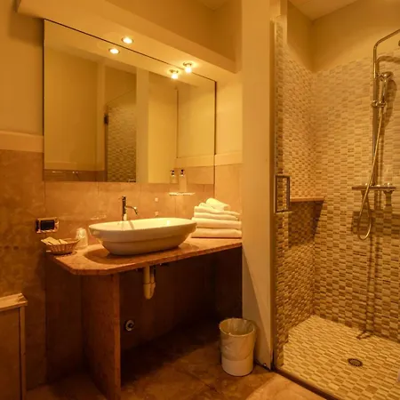 Paradise Hotel&wellness