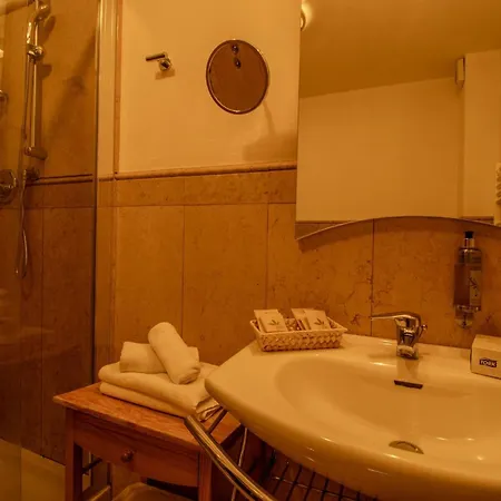 호텔 Paradise & Wellness