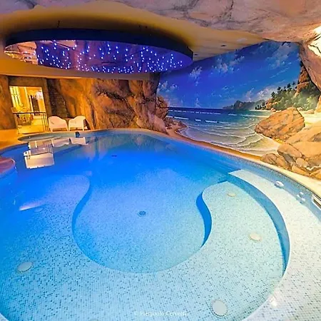 Paradise & Wellness 4*