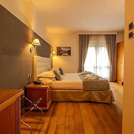 Szálloda Paradise & Wellness 4*
