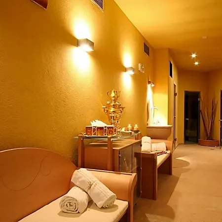 Paradise & Wellness 4*